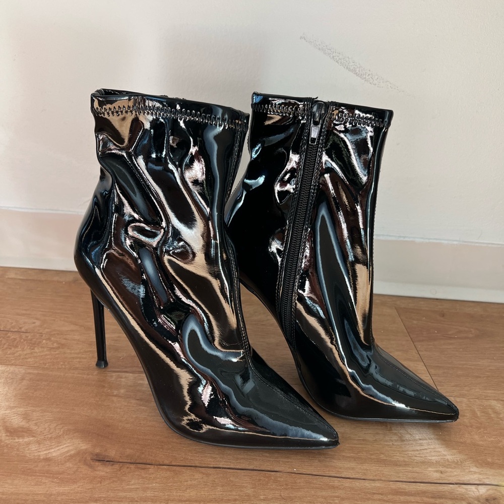 Steve Madden Black Patent Heeled Boots